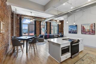 The Majestic Lofts - 9