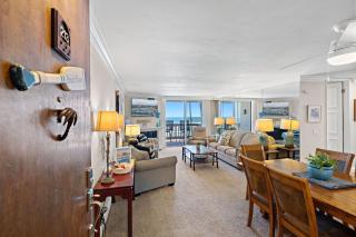 D213 - Seaview Beach House - Oceanside - 4
