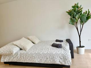 90 m2 Stylish 4 Room Apartment with Parking - Wenen - 1