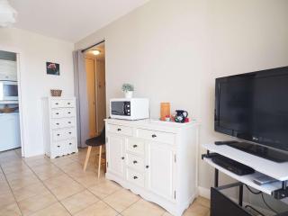 Appart. moderne, terrasse, prêt de la plage, parking - FR-1-494-140 - Royan - 3
