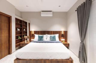 The Monarch Stay by Red Olive Nr Indiranagar3bhk - 1
