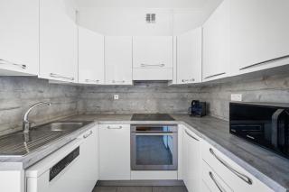 Le Botta, spacieux appartement famillial, centre ville de Menton, jardins Biovès, à 5 minutes de la mer - Menton - 8