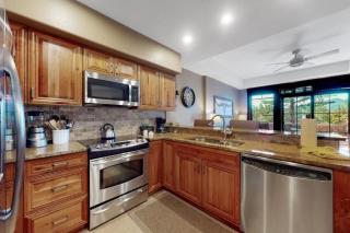 Luxury Ski-Inski-Out 1 Bedroom Condo At Crystal Peak Lodge At Peak 7 - 7