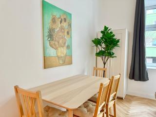 Central Modern Apartment with Balcony - Wenen - 0