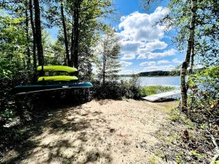 Group Lake Cabin with Ping Pong Table Loaded with Kayaks in Wisconsin - 8