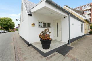 Scandinavian oasis at the sea - Klampenborg - 1