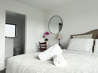 CBD 2BDR 2Bath Casino TownHall TePae Convention center FREE carpark - Christchurch - 5