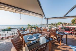 Tropic Beach Club & Resort - Side - Side - 2