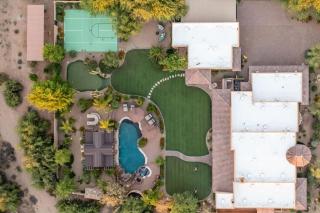 HoZho Estate on Cavedale - 1