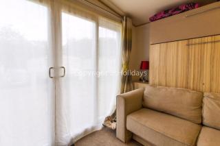 Lovely 8 Berth Caravan For Hire On Skipsea Sands Park In Yorkshire Ref 41197Wf - Barmston - 4