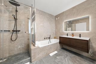 Exclusive 3 Bedroom Luxury penthouse - 2