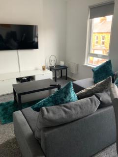 2BR City Retreat - Near Queens - Belfast - 0
