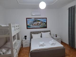 Apartment Xheison - Berat - 3
