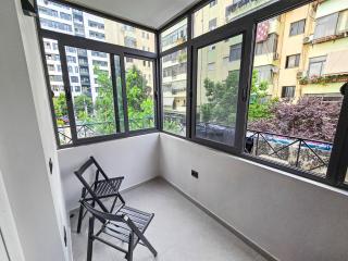 Luxury 2 Bedroom Apartment - Tirana - 3