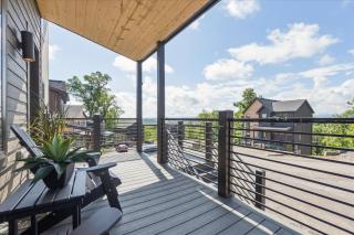 Mountain Breeze by Beyond Expectations w Hot Tub - 5