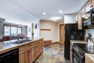 Ski-In Mountain Thunder Lodge 2 Bedroom Condo - 6