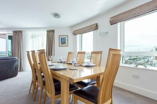 Panorama - 180-Degree Harbour Views - Poole - 6
