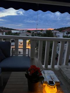 3 Zimmer mit Meerblick 3 min zum Strand und Parkplatz - Podglavica - 0
