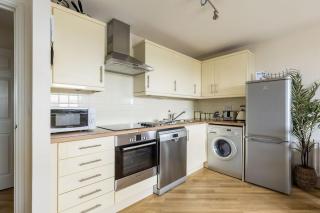 Bay Retreat- Moments from Hamworthy Park - Poole - 5