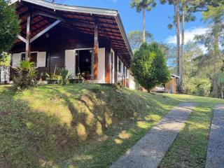 Cabana do Sol 15 min centrinho com CHURRASQUEIRA - Campos do Jordão - 2