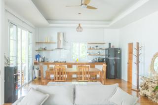 Beachfront 2BR Villa w Private Pool - Ko Phangan - 4