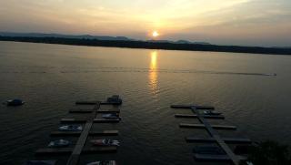 Charming Camping Cabin on the Shores of Great Sacandaga Lake in Northville, New York - Northville - 1