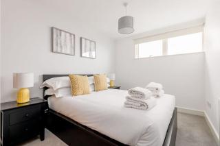 Honeybee - 9th Floor Apartment with Balcony Views - Poole - 6