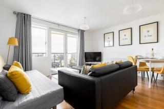 Honeybee - 9th Floor Apartment with Balcony Views - Poole - 2