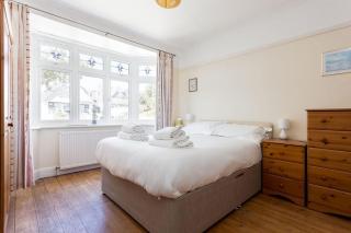 Woodstock - Short Drive to Sandbanks Beach - 4