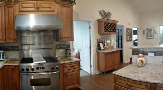 Luxury Vacation Rental with Kayaks and Canoes near Kalamazoo in Michigan - Decatur - 2