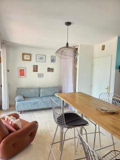 Charmant studio terrasse avec vue, plein sud - Nîmes - 4