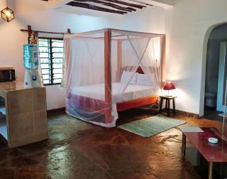 Cool Studio with great terrace near beach - Ukunda - 0