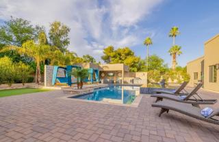 HOZHO Residence on Cactus - Scottsdale - 1