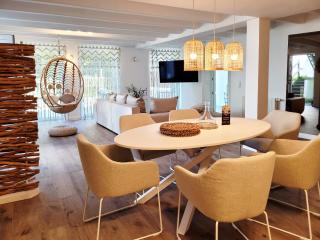 Moderne Lounge-Ferienwohnung mit Terrasse, Strandkorb, Parkplatz - 50 Meter zum Strand - 8