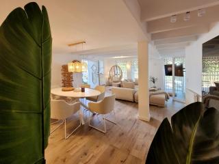 Moderne Lounge-Ferienwohnung mit Terrasse, Strandkorb, Parkplatz - 50 Meter zum Strand - Sierksdorf - 1