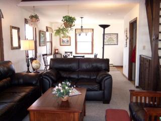 Cottage Rental on Chappaquiddick Island with Transferable Ferry Ticket Availability Massachusetts - 9