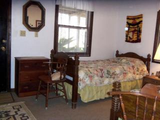 Cottage Rental on Chappaquiddick Island with Transferable Ferry Ticket Availability Massachusetts - 7