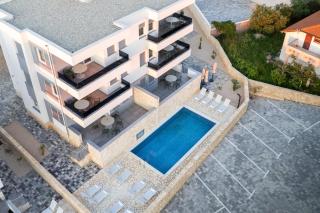 Meridian Pool Residences - 6