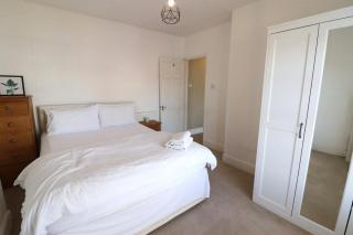 Woodside Road, Southbourne - Bournemouth - 7