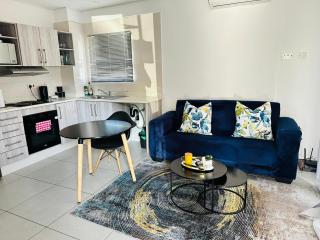 Cozy One-bedroom Apartment near GrandPalm Resort Block 5, Gaborone, Botswana - Mogoditshane - 7
