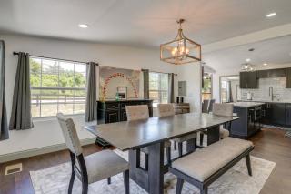 Pool Table, Fire Pit Spacious Home in Dover! - Dover - 5