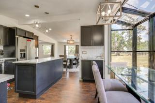 Pool Table, Fire Pit Spacious Home in Dover! - Dover - 3