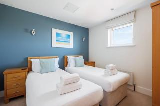 Jeanneau - Prestigious Dolphin Quays Development on Poole Quay - Poole - 3
