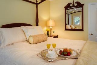 SeaGlass Inn Bed and Breakfast - Melbourne Beach - 6