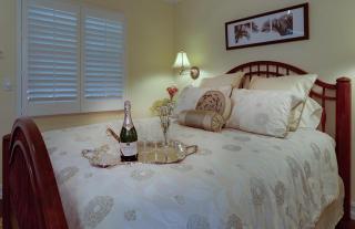 SeaGlass Inn Bed and Breakfast - Melbourne Beach - 4