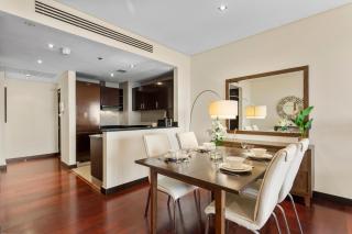 Homely 1 Bedroom on Palm Jumeirah with private beach - 4