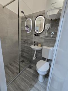 Hostel Four Rooms - 5