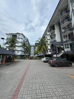 Golden Straits Villas Beach Resort - 6