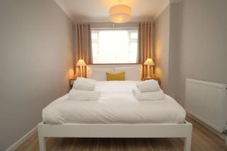 Reel Time - Beautiful Townhouse a Stone's Throw from Poole Quay - 2