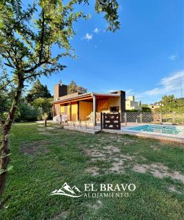El Bravo Alojamiento - Villa Rumipal - 4